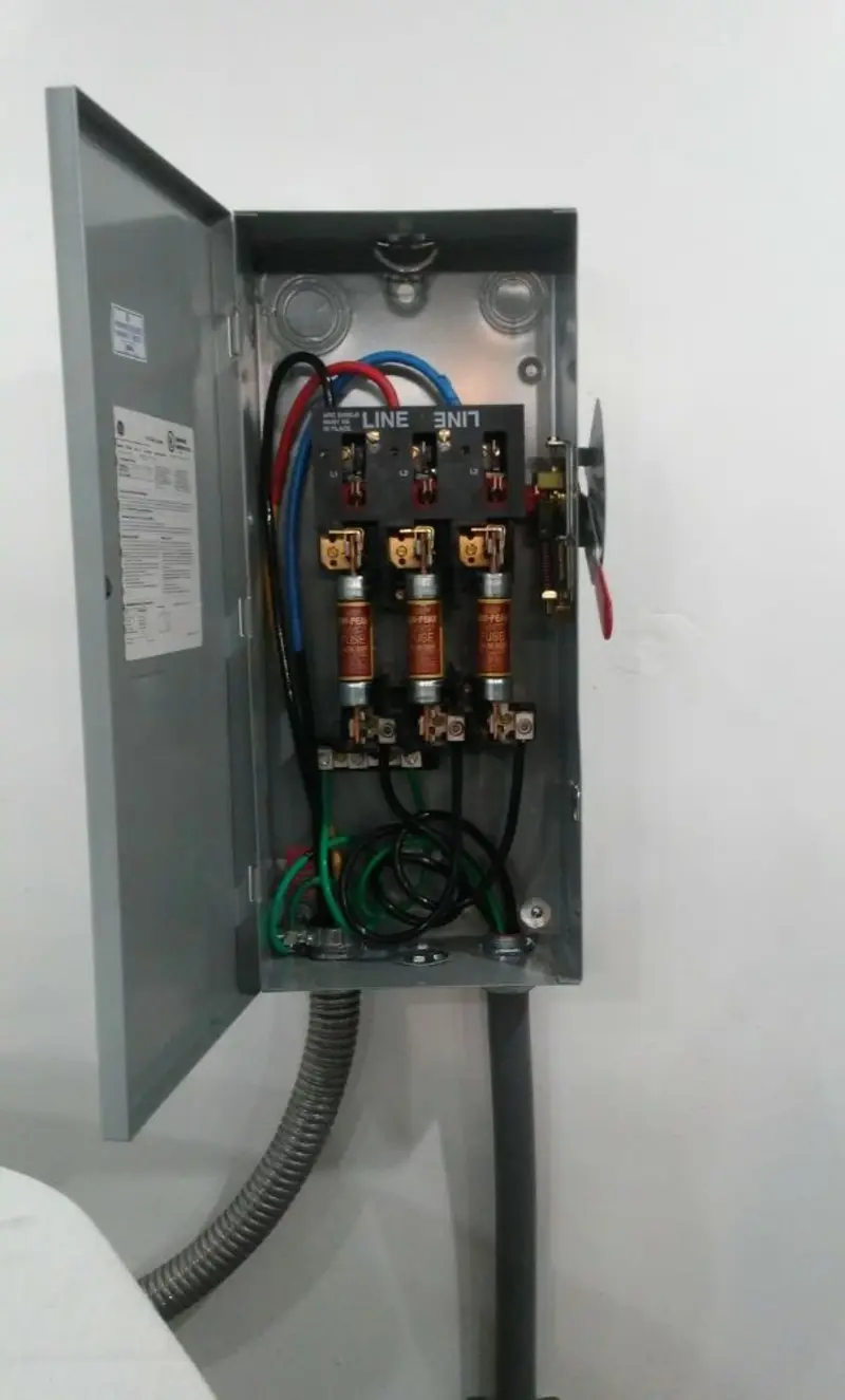 Three-phase disconnect switch installed for Electrical Wiring & Rewiring in Albion